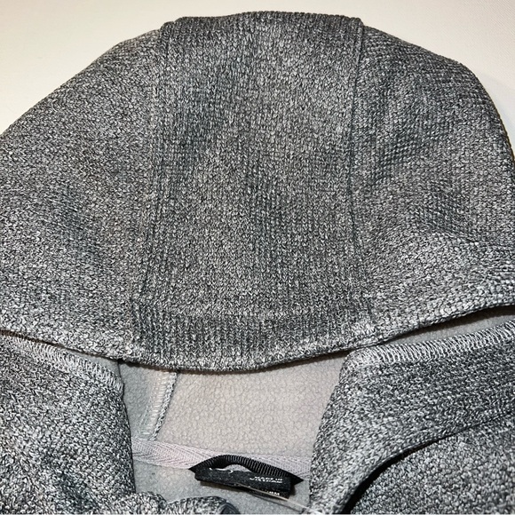 Spyder Active Full Zip Hoodie Womens Silver Size Medium Raglan Pockets $129 (K) - Picture 5 of 7